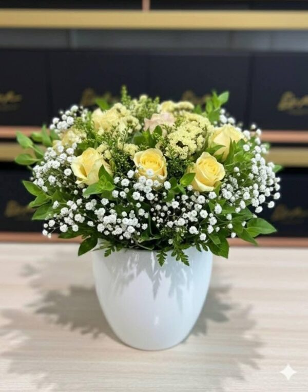 Posy Bowl (Roses, Gypsophila & Greenery)