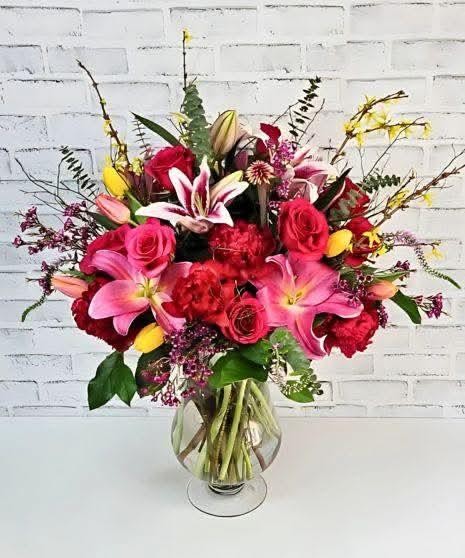 Vase Flowers (Mixed Colours)